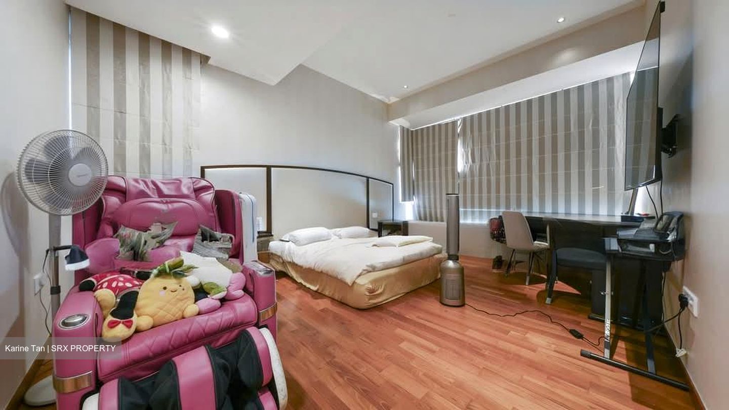 Kismis Residence (D21), Terrace #593393771